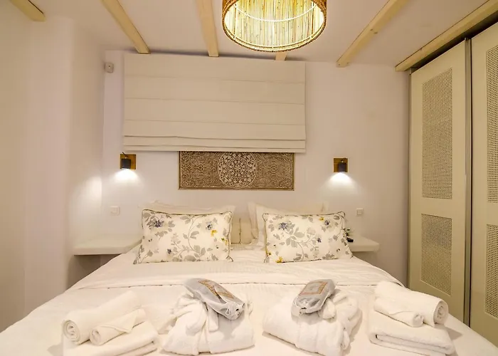 Eden View & Platys Gialos (Mykonos)