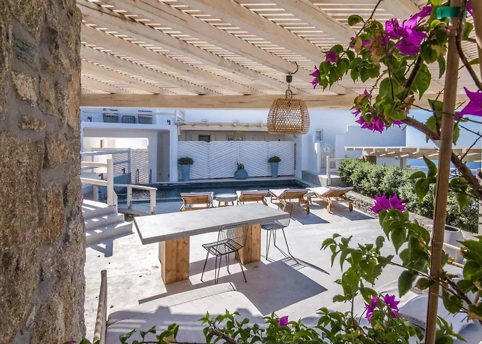 Aparthotel Eden View & 4*